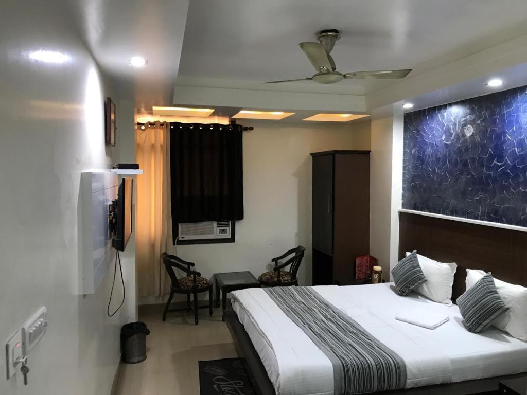 Adb Rooms Udhav Palace New Delhi Exteriör bild