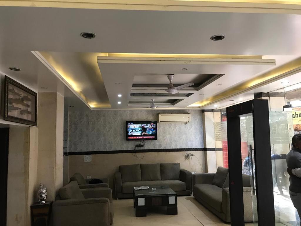Adb Rooms Udhav Palace New Delhi Exteriör bild